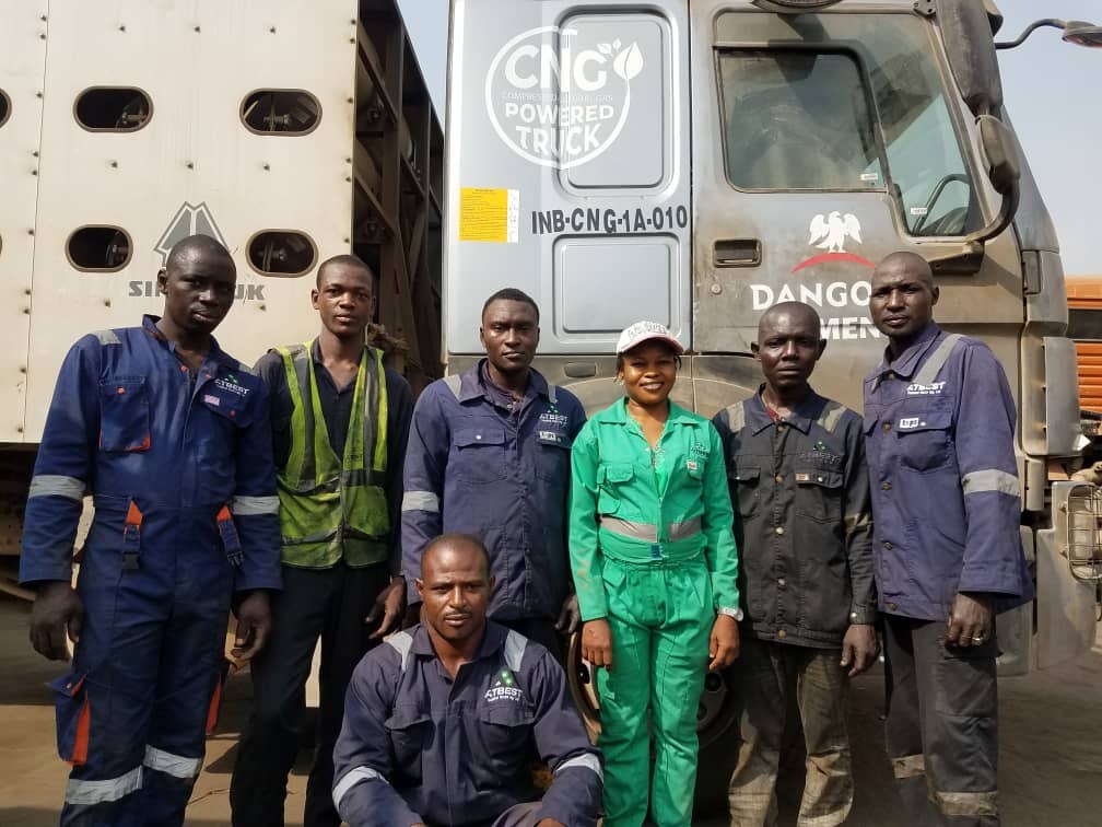 Team with a heavy-duty vehicle